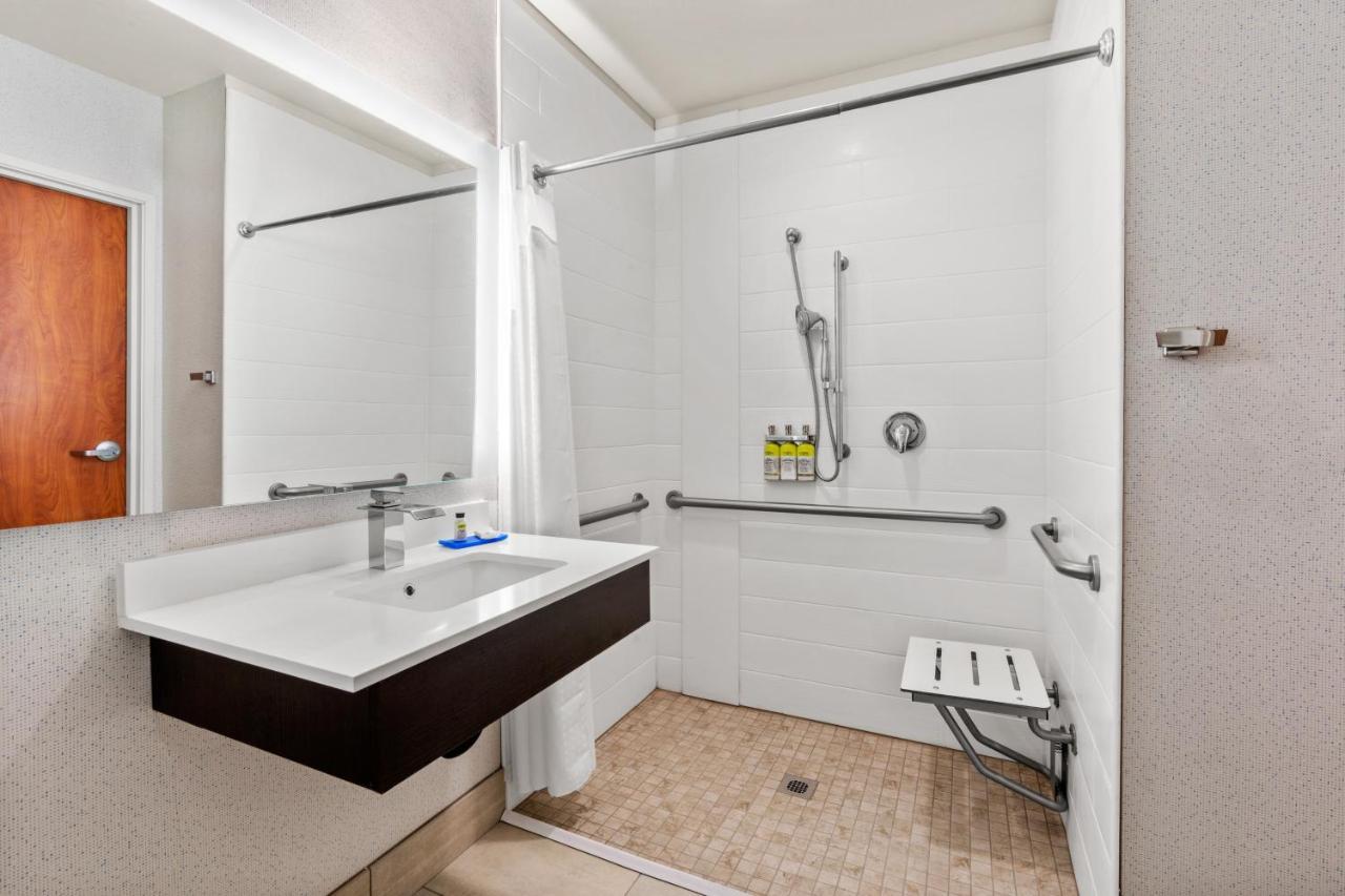 Holiday Inn Express & Suites Klamath Falls Central By Ihg Eksteriør bilde