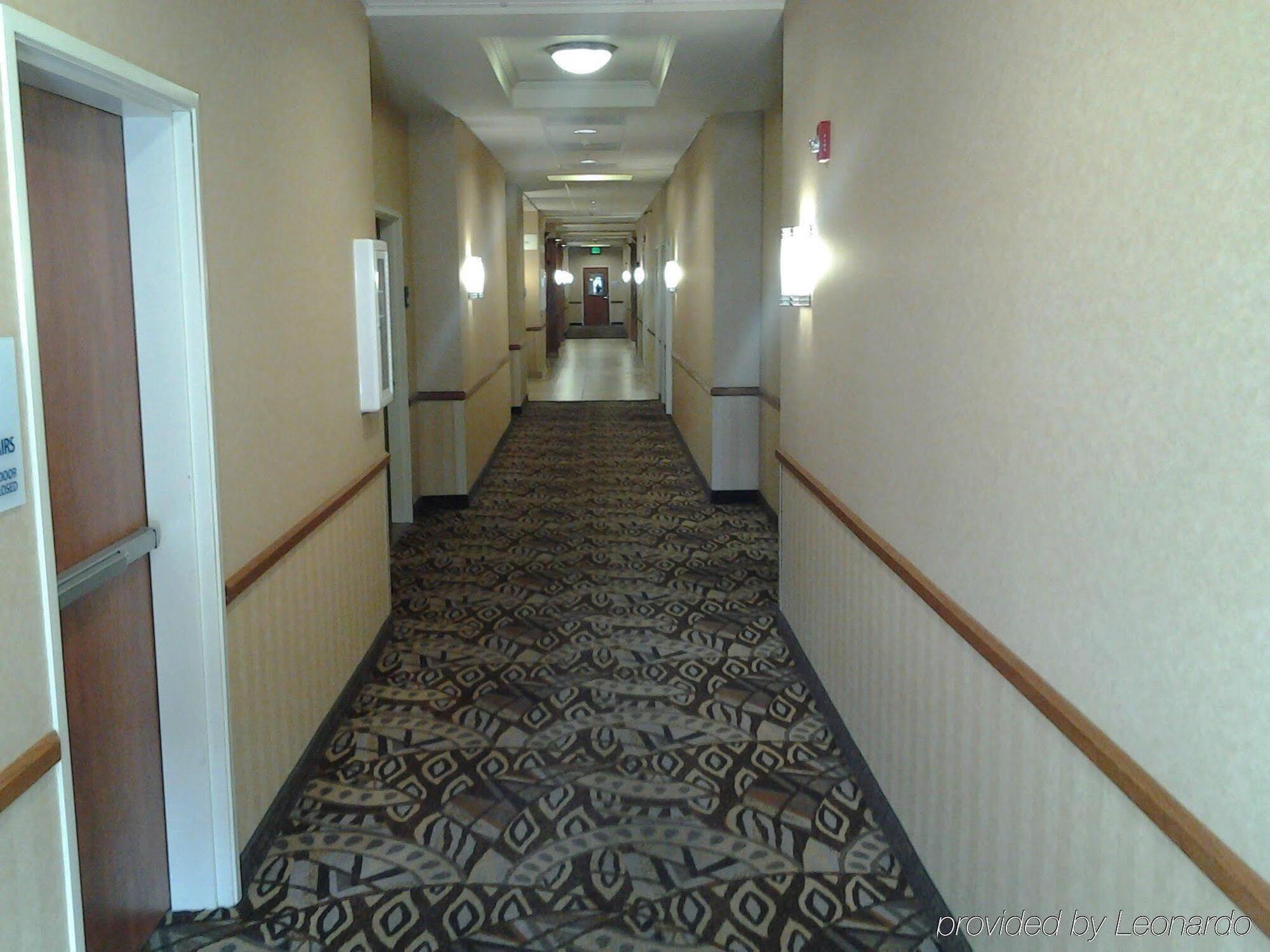 Holiday Inn Express & Suites Klamath Falls Central By Ihg Eksteriør bilde